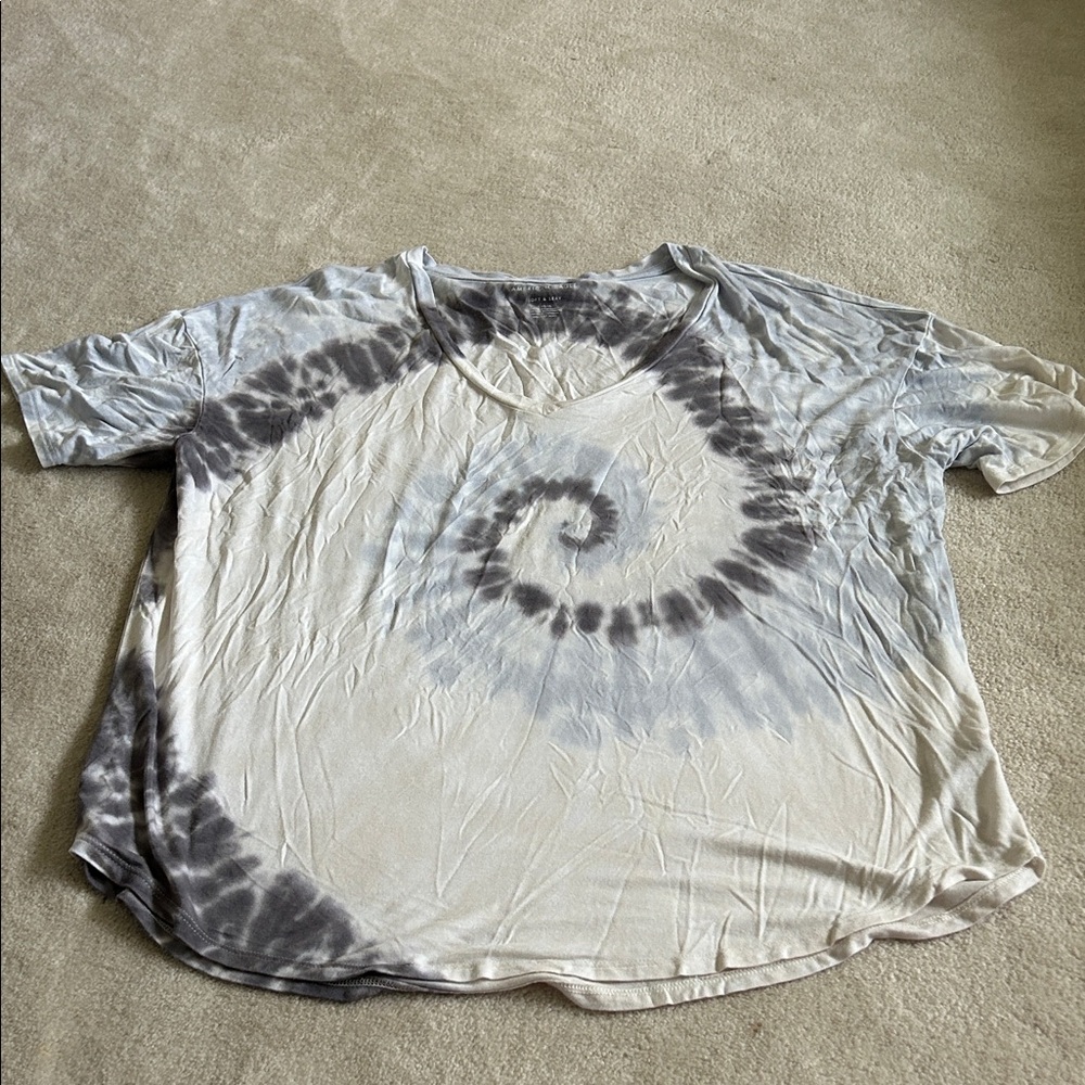 American Eagle Outfitters Gray Tie-Dye Short Sleeve Tee
